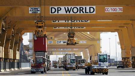 موانئ دبي تتفق على إنشاء منطقة لوجستية في مصر باستثمارات 80 مليون دولار