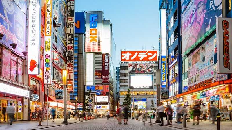 أسعار المواد الاستهلاكية في اليابان ترتفع 2.4% في يوليو